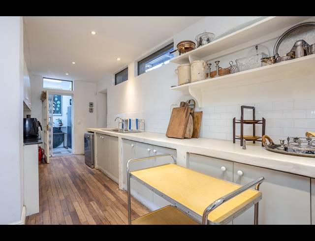 4 BEDROOM FREEHOLD TO LET IN CONSTANTIA